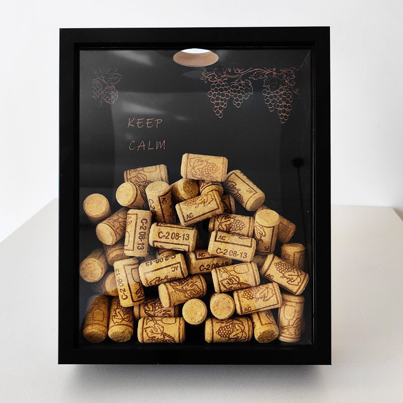 Red Wine Cork Display Frame Wo - огляд і ціна Vintage Collectible Bottles
