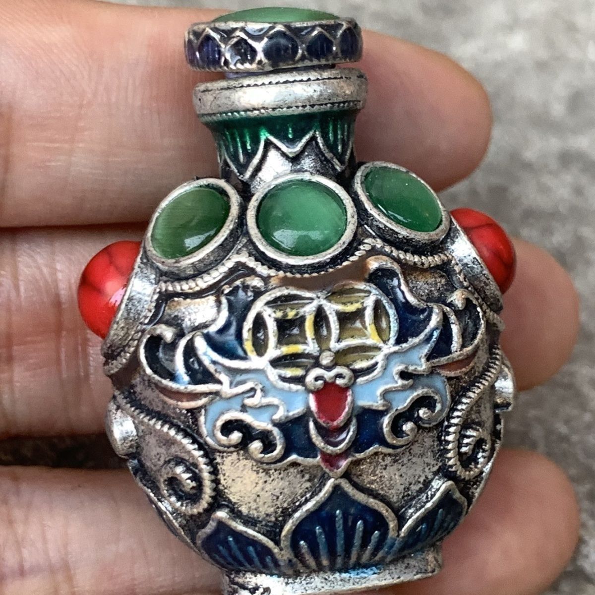 Vintage Cloisonne Bronze Snuff - огляд і ціна Vintage Collectible Bottles