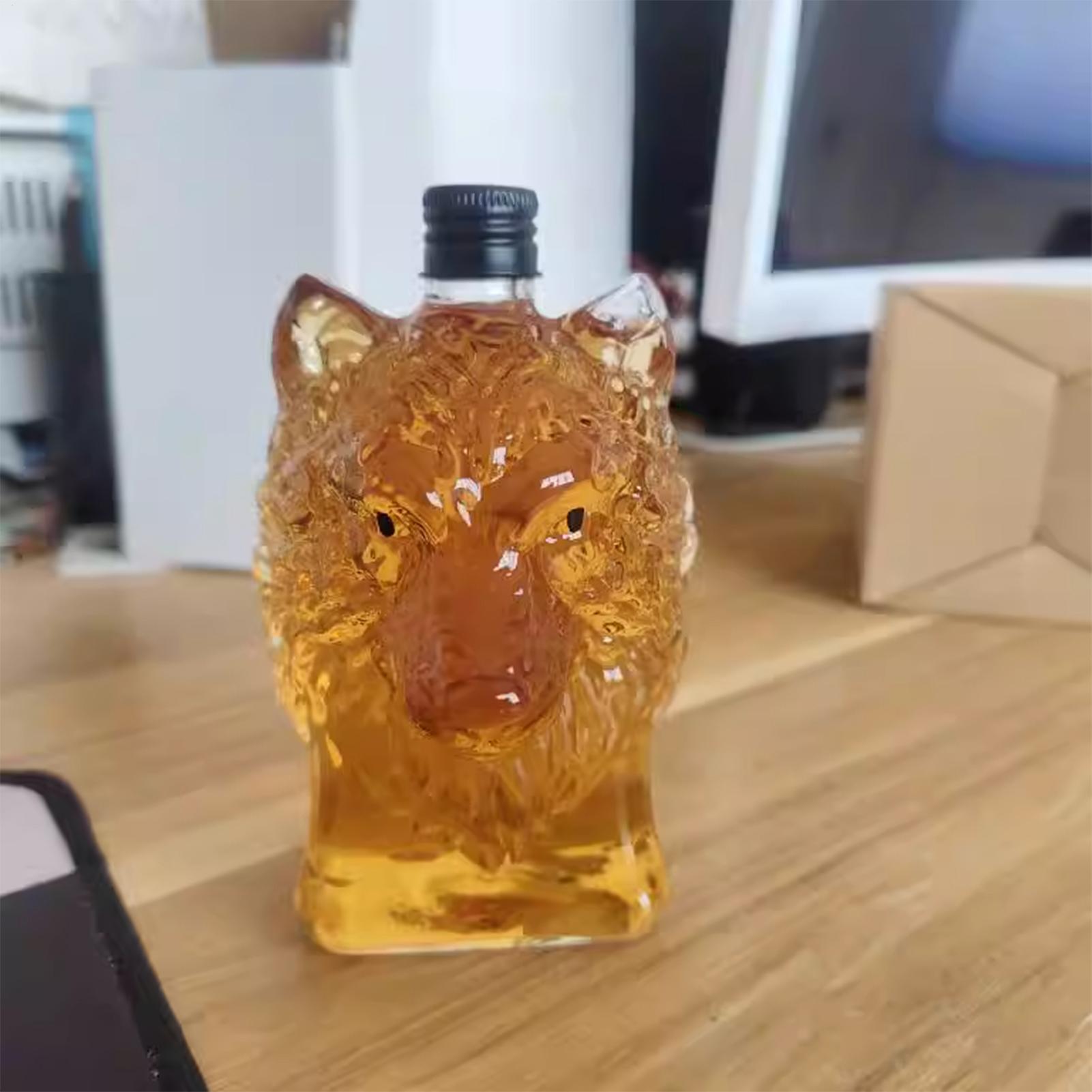 Whiskey Bottle Wolf Shape Wine - огляд і ціна Vintage Collectible Bottles