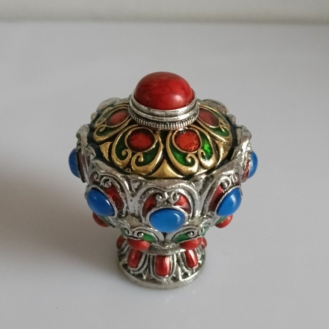 Vintage Antique Collection Eth - огляд і ціна Vintage Collectible Bottles