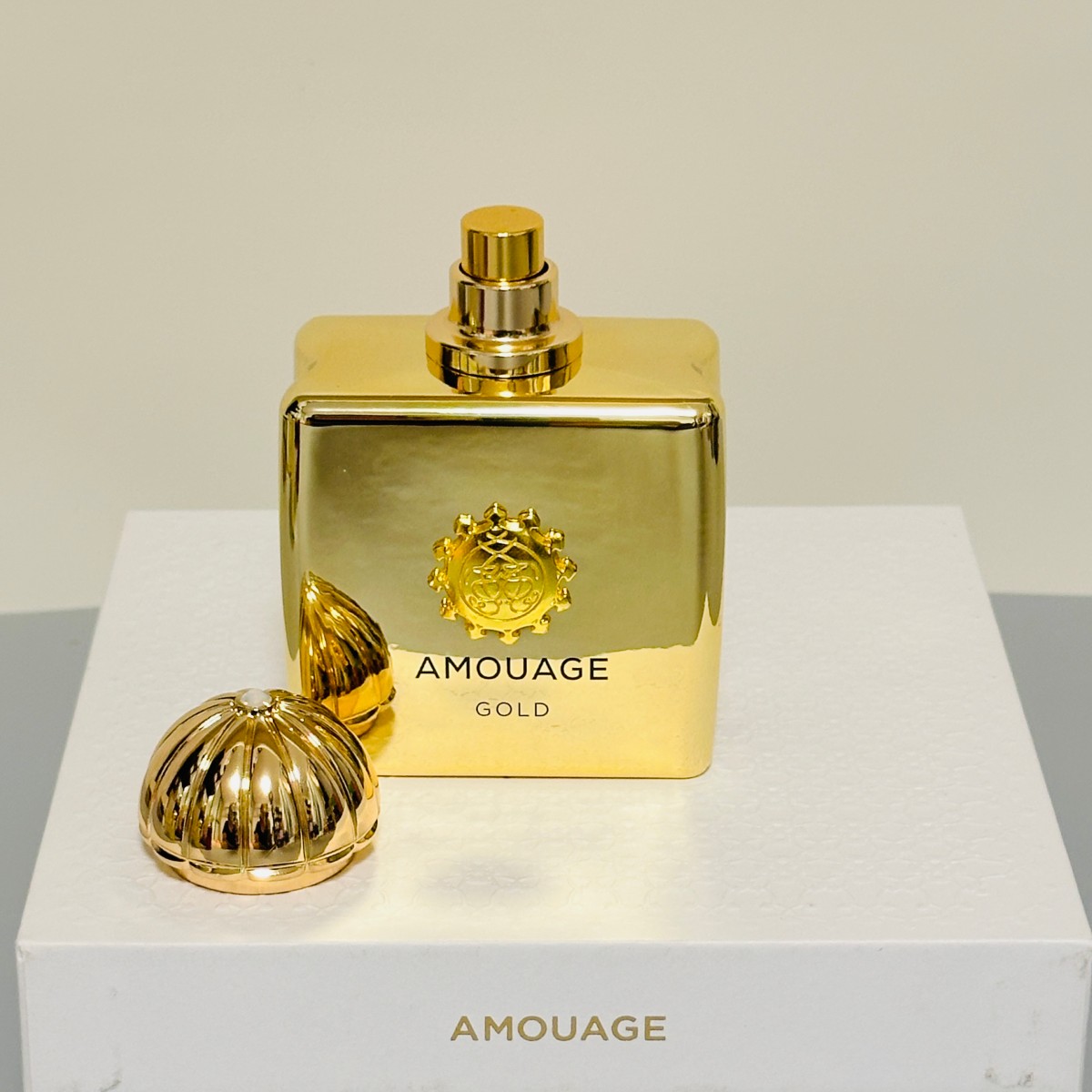 Amouage Gold Woman EDP 100ml 3 - огляд і ціна Vintage Collectible Bottles